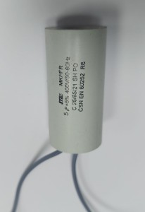 Kondensator 5 microF 